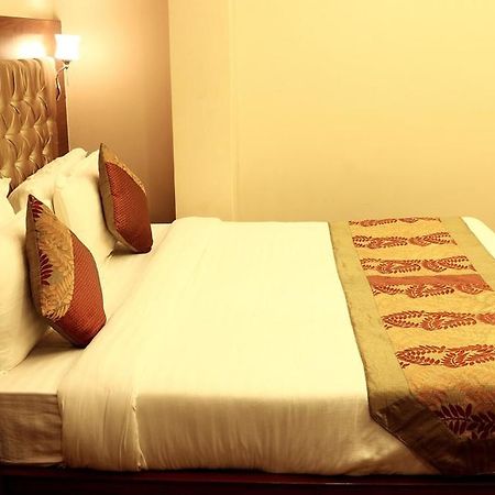 Oyo 1522 Npg Hotel Καλκούτα Εξωτερικό φωτογραφία